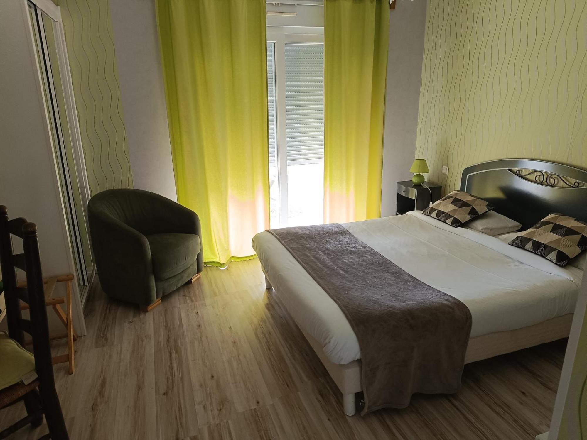 Logis Hotel La Bergerie Hotel 3 Etoiles Restaurant Savoureux Saint-Pierre-Lafeuille Luaran gambar