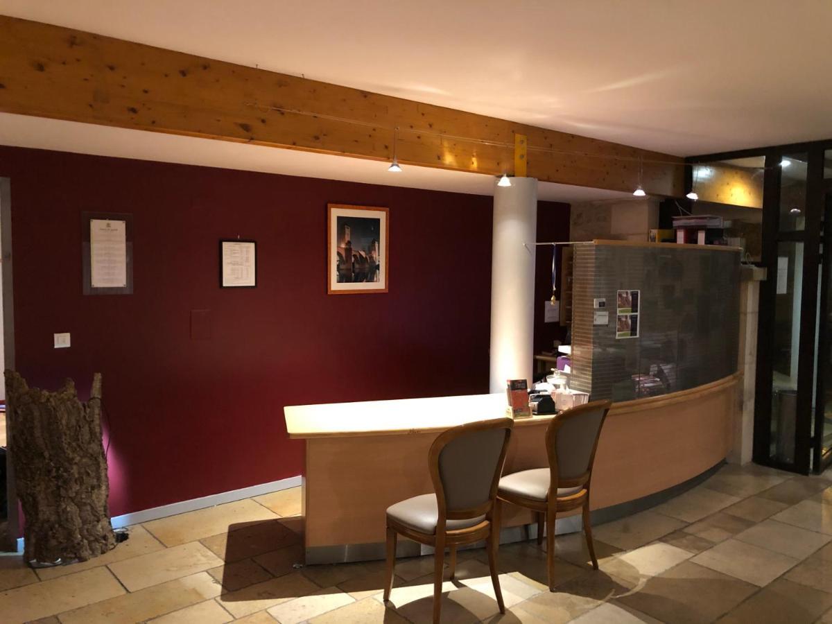 Logis Hotel La Bergerie Hotel 3 Etoiles Restaurant Savoureux Saint-Pierre-Lafeuille Luaran gambar